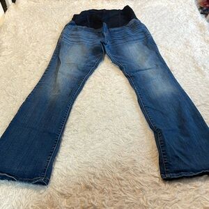 Isabel Maternity by Ingrid & Isabel Skinny Bootcut Jeans